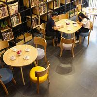 Contract Furniture Cafe Setting Table And Chairs GROUP135