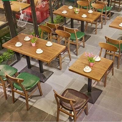 Retro Themed Restaurant Table And Leather Seating GROUP140